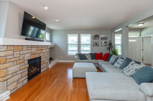 7149 Wilshire Way, Avon, IN 46123