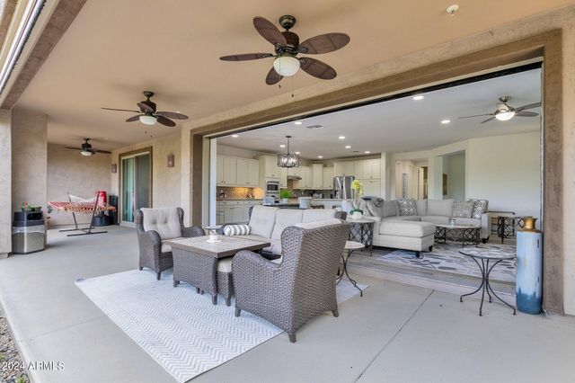 10260 E WHITE FEATHER Lane 1025, Scottsdale, AZ 85262