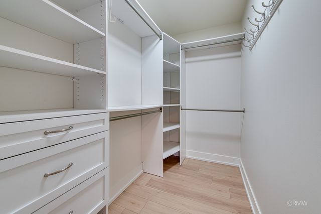 359 Chaparral Circle, Elgin, IL 60120