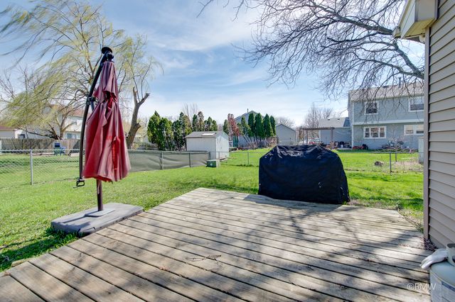 359 Chaparral Circle, Elgin, IL 60120