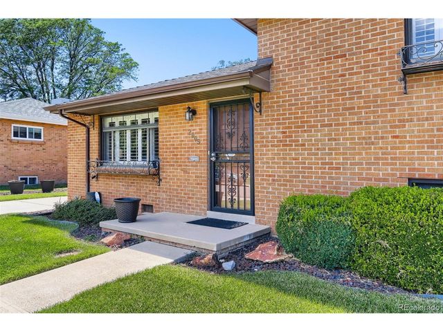 2009 S Winona Ct, Denver, CO 80219