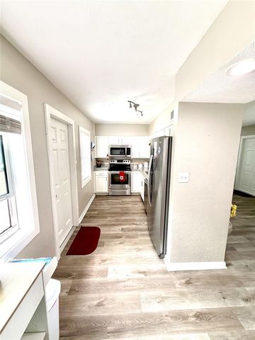 240 DALTON BOULEVARD, Port Charlotte, FL 33952