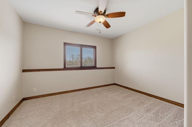 532 N Belle Terre Cir, Wichita, KS 67230