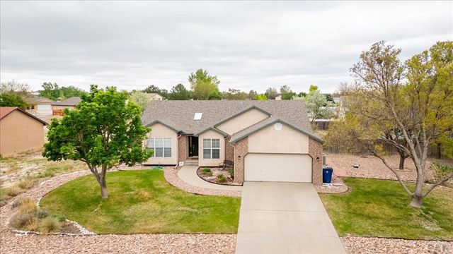 106 S Golfwood Dr W, Pueblo West, CO 81007