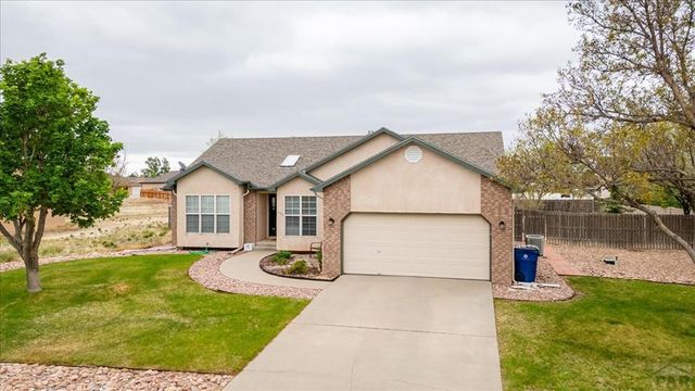 106 S Golfwood Dr W, Pueblo West, CO 81007