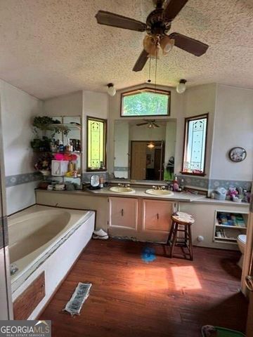 265 Pleasant Valley Road NW, Adairsville, GA 30103