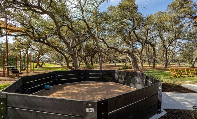 521 Buckaroo DR, Georgetown, TX 78633