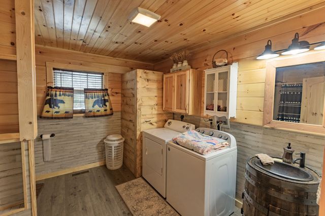 303 Walnut Grove Ln, Mcminnville, TN 37110