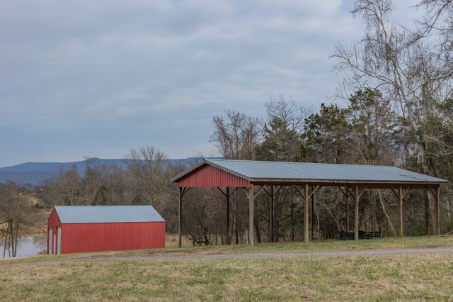 303 Walnut Grove Ln, Mcminnville, TN 37110