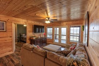 303 Walnut Grove Ln, Mcminnville, TN 37110