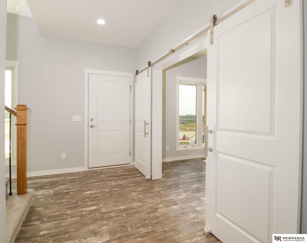 2855 Southern Hills Drive, Blair, NE 68008