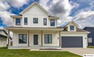 2855 Southern Hills Drive, Blair, NE 68008