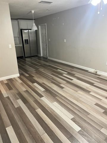 3810 W CLEVELAND STREET B, Tampa, FL 33609