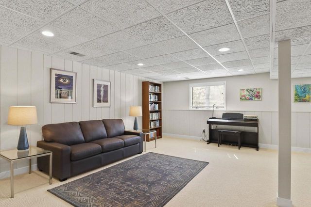 302 Acadia Drive, Madison, WI 53717