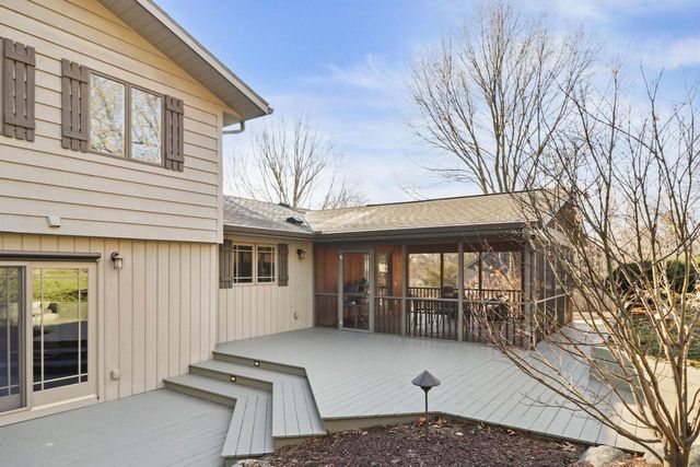 302 Acadia Drive, Madison, WI 53717