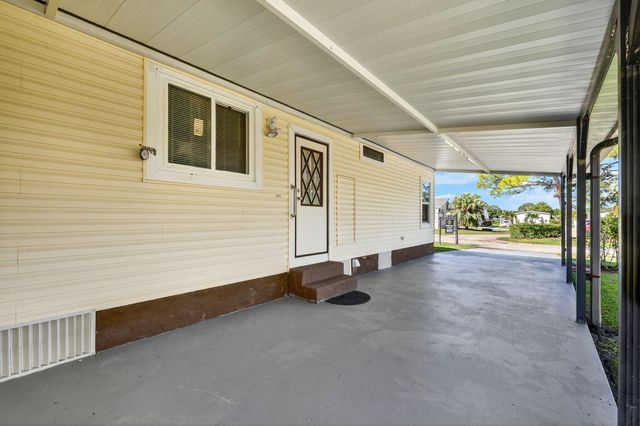 2629 Caper Court, Port St Lucie, FL 34952