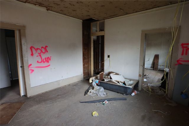 510 N Connellee Avenue, Eastland, TX 76448