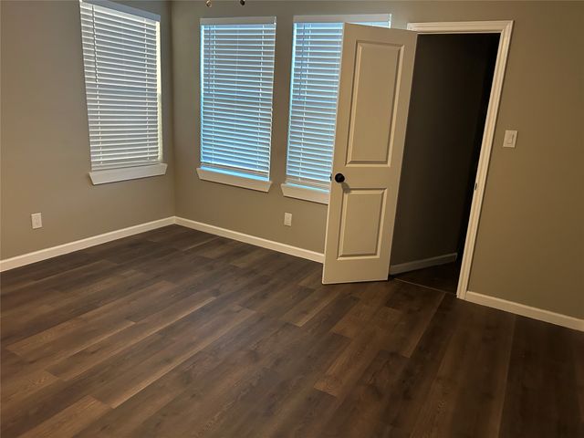 2815 Hedgerow Drive, Dallas, TX 75235