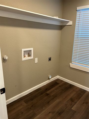 2815 Hedgerow Drive, Dallas, TX 75235