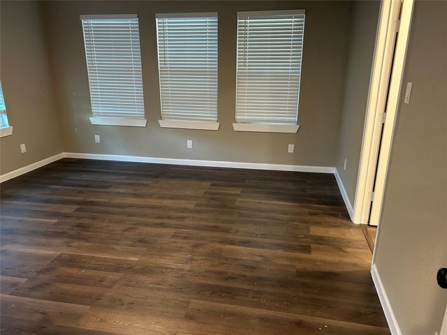 2815 Hedgerow Drive, Dallas, TX 75235