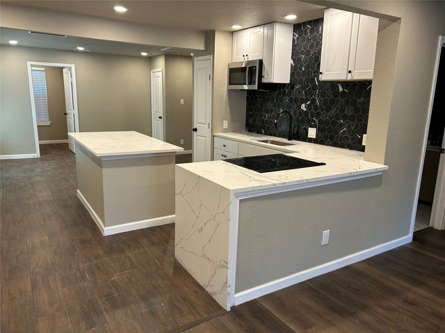 2815 Hedgerow Drive, Dallas, TX 75235
