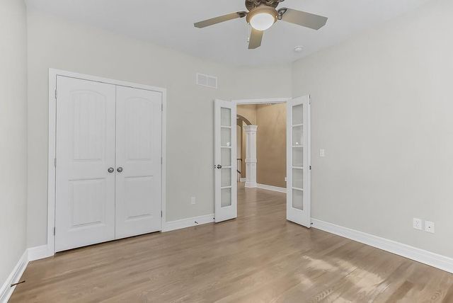 8539 Barstow Street, Lenexa, KS 66219