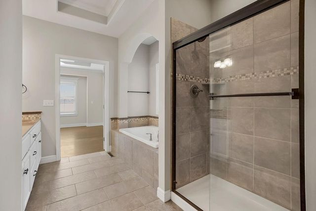8539 Barstow Street, Lenexa, KS 66219