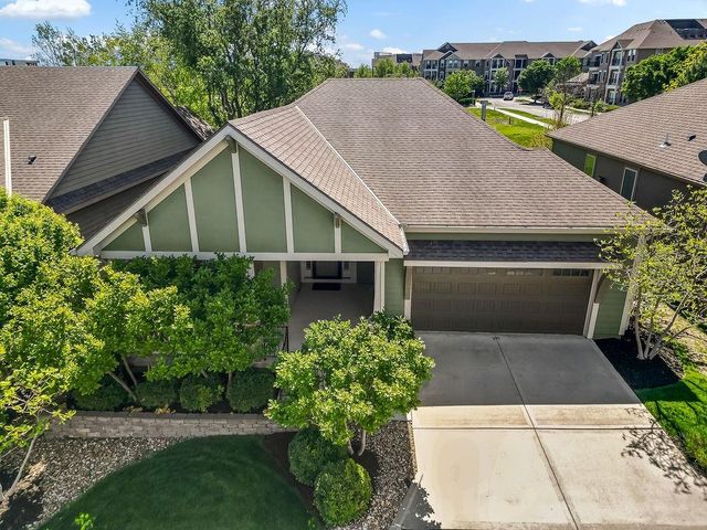 8539 Barstow Street, Lenexa, KS 66219
