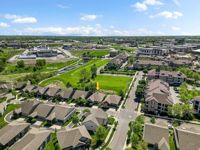 8539 Barstow Street, Lenexa, KS 66219