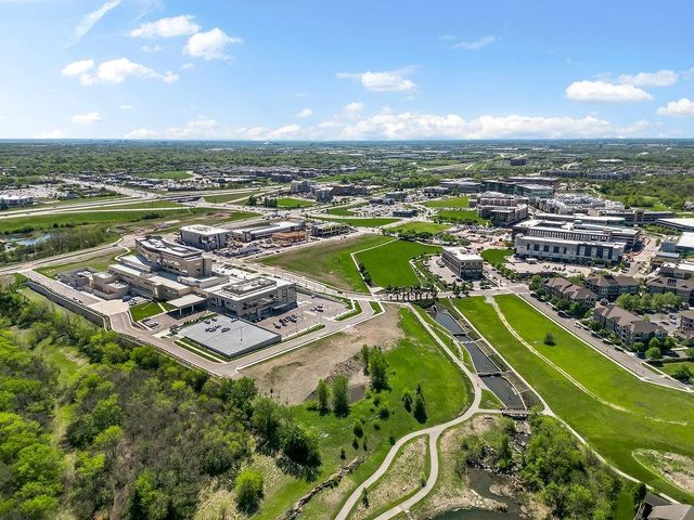 8539 Barstow Street, Lenexa, KS 66219