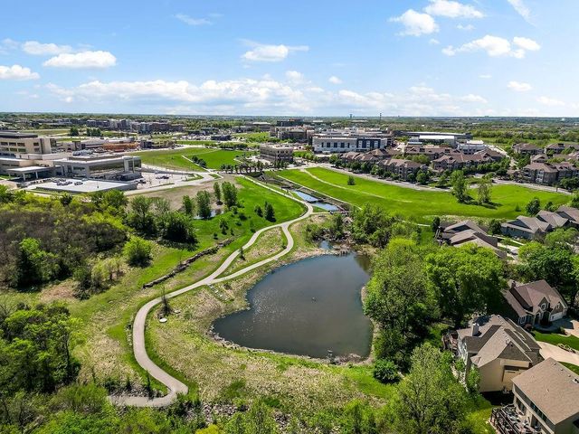 8539 Barstow Street, Lenexa, KS 66219