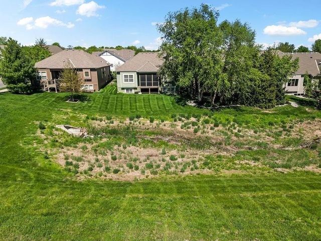 8539 Barstow Street, Lenexa, KS 66219