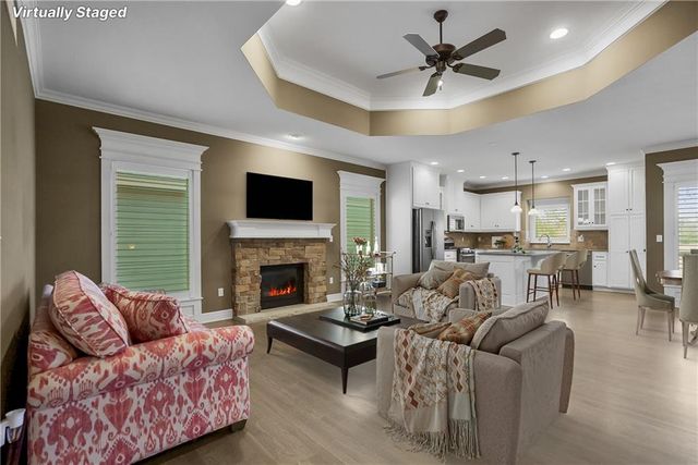 8539 Barstow Street, Lenexa, KS 66219