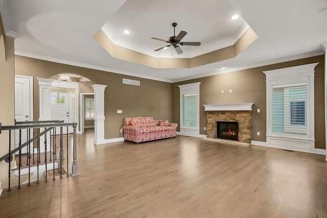 8539 Barstow Street, Lenexa, KS 66219