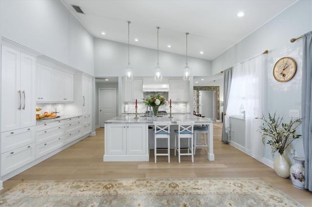 3508 AVENIDA MADERA, Bradenton, FL 34210