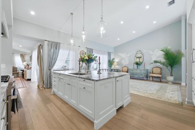 3508 AVENIDA MADERA, Bradenton, FL 34210