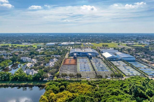 3508 AVENIDA MADERA, Bradenton, FL 34210