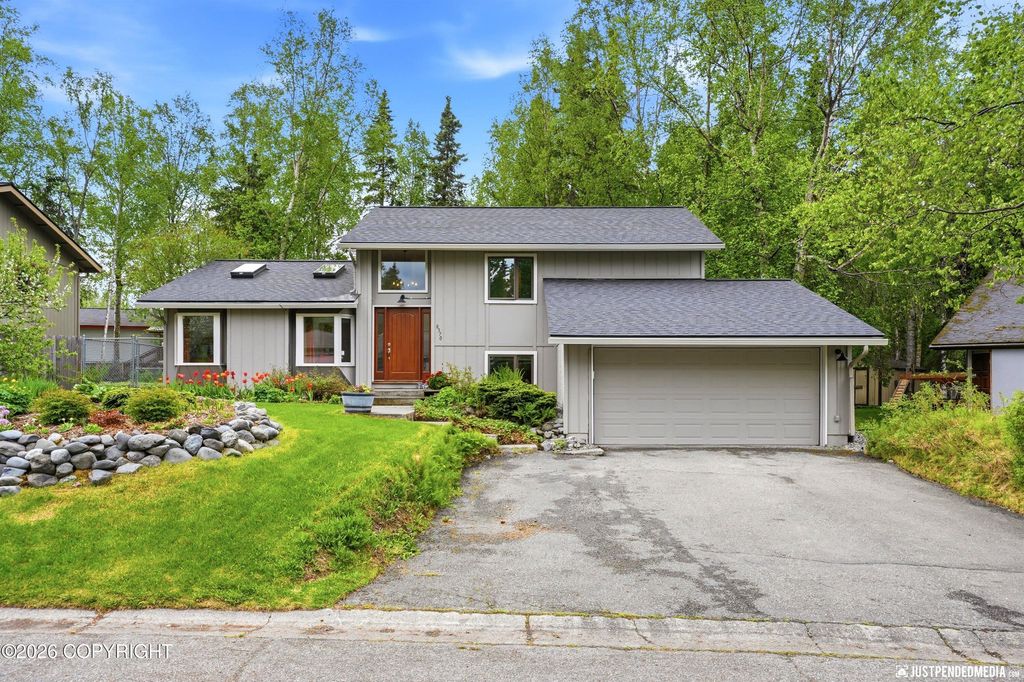 8370 Majestic Drive, Anchorage, AK 99504