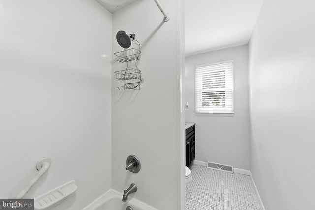 1218 LINCOLN AVE, West Deptford, NJ 08096