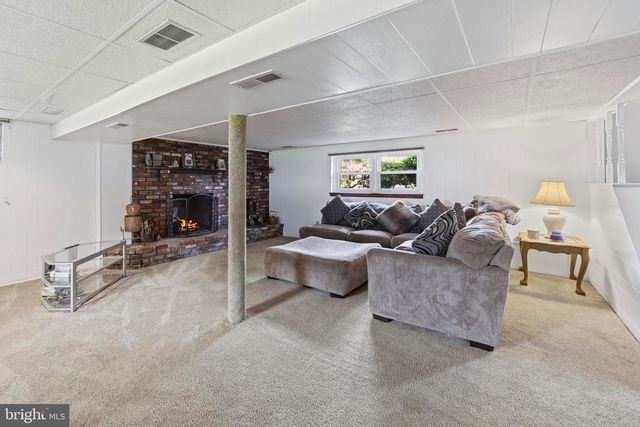1218 LINCOLN AVE, West Deptford, NJ 08096