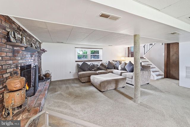 1218 LINCOLN AVE, West Deptford, NJ 08096