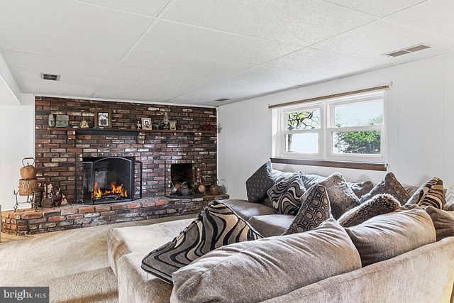 1218 LINCOLN AVE, West Deptford, NJ 08096