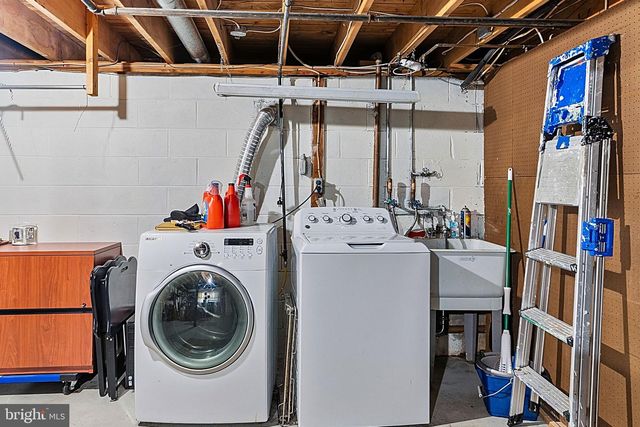 1218 LINCOLN AVE, West Deptford, NJ 08096