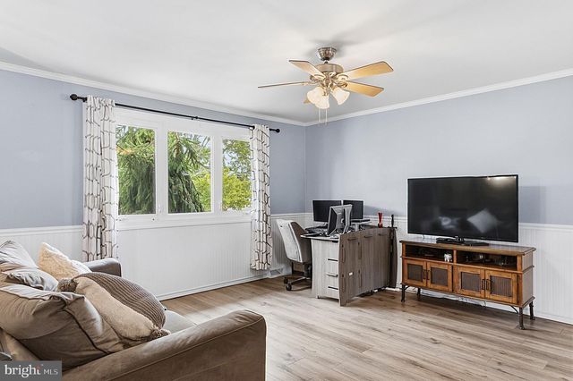 1218 LINCOLN AVE, West Deptford, NJ 08096