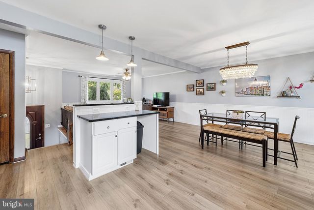 1218 LINCOLN AVE, West Deptford, NJ 08096