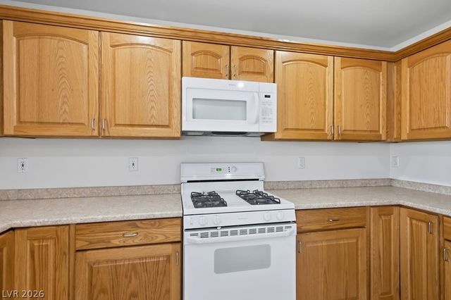 1073 Gallant Fox Avenue, Henderson, NV 89015