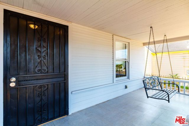 1228 Fedora Street, Los Angeles, CA 90006