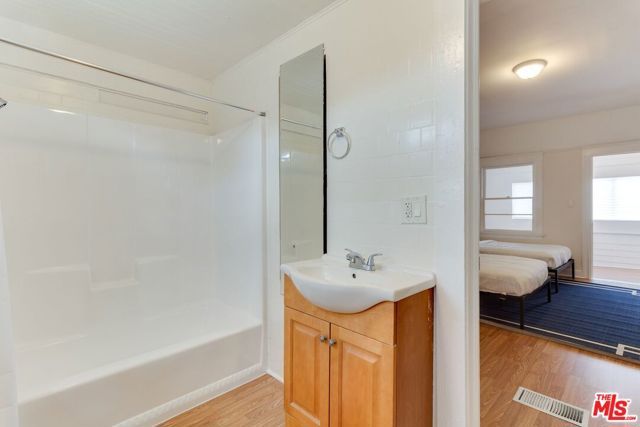 1228 Fedora Street, Los Angeles, CA 90006