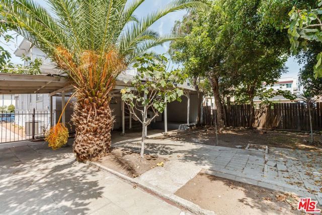 1228 Fedora Street, Los Angeles, CA 90006