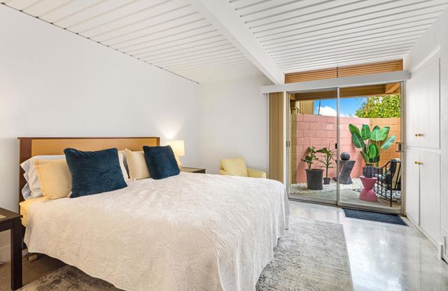 142 Sandpiper Street, Palm Desert, CA 92260